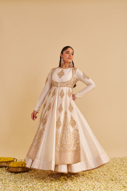 ZAINAH - DABKA ZARDOZI EMBROIDERED SILK DAISY IVORY ANARKALI SET