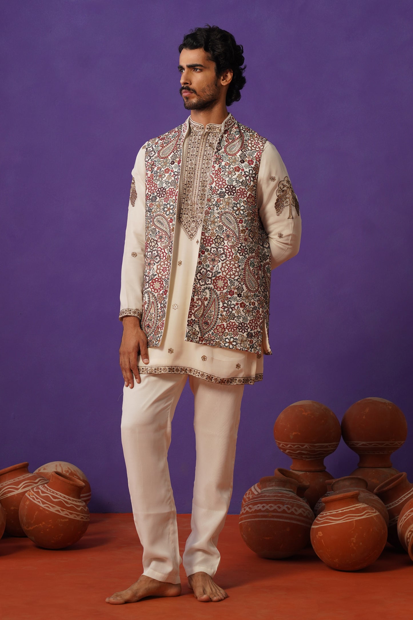 GAGAN IVORY SHORT KURTA JACKET SET