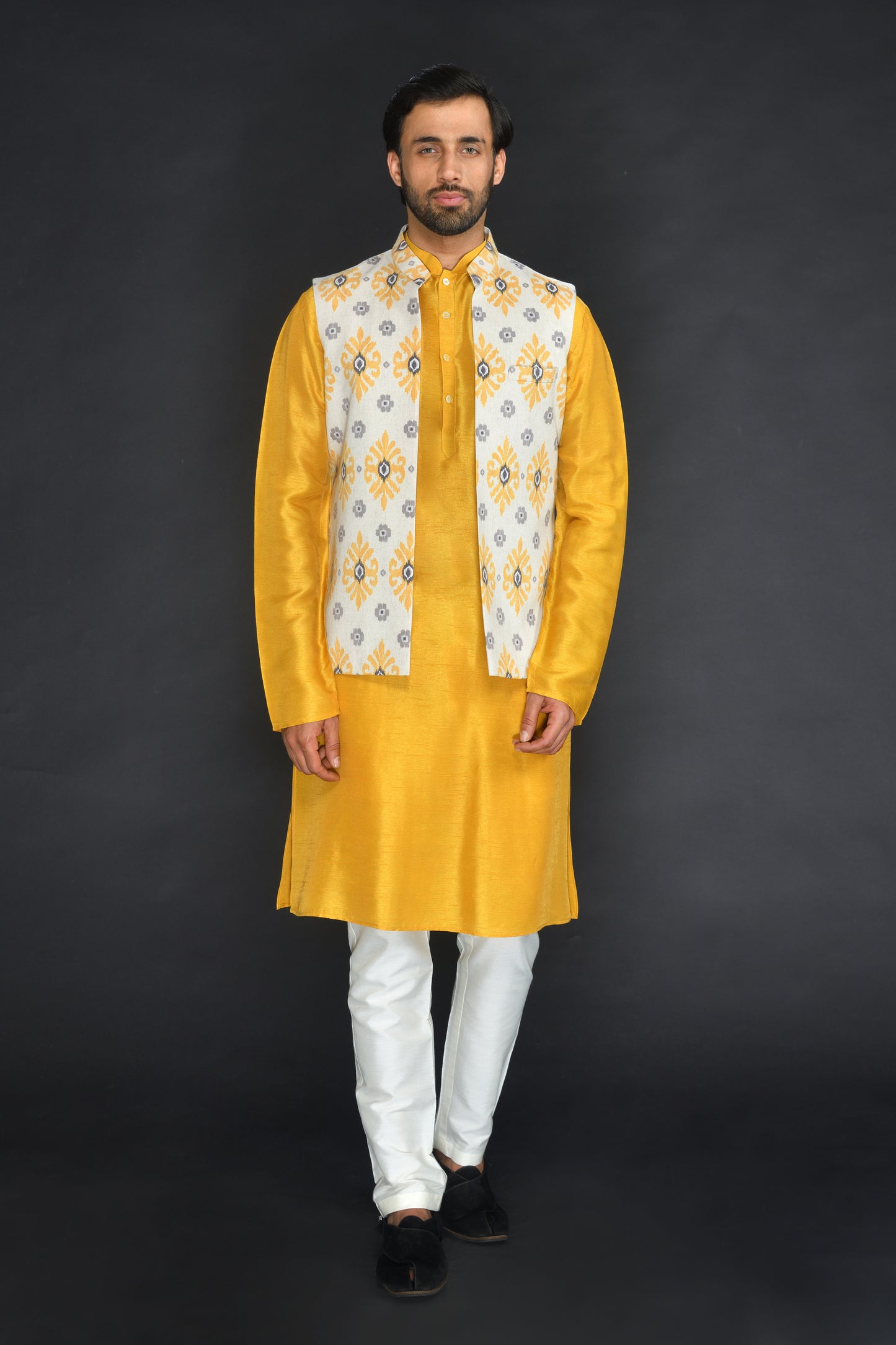 BUNDI WITH KURTA AND CHURIDAR