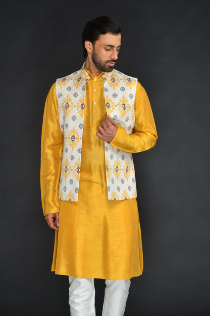 BUNDI WITH KURTA AND CHURIDAR