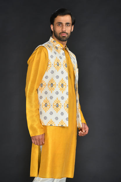 BUNDI WITH KURTA AND CHURIDAR