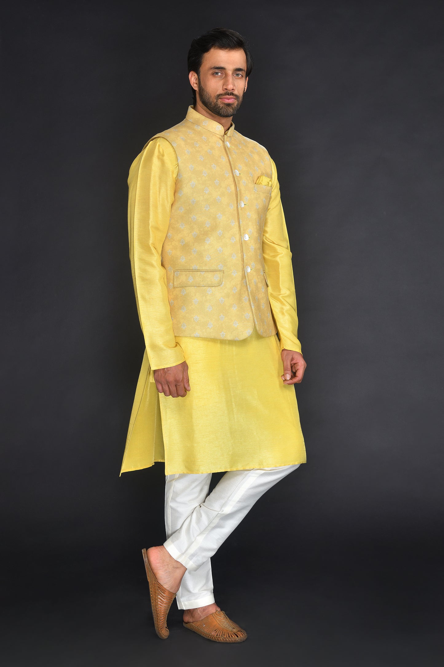 BUNDI WITH KURTA AND CHURIDAR