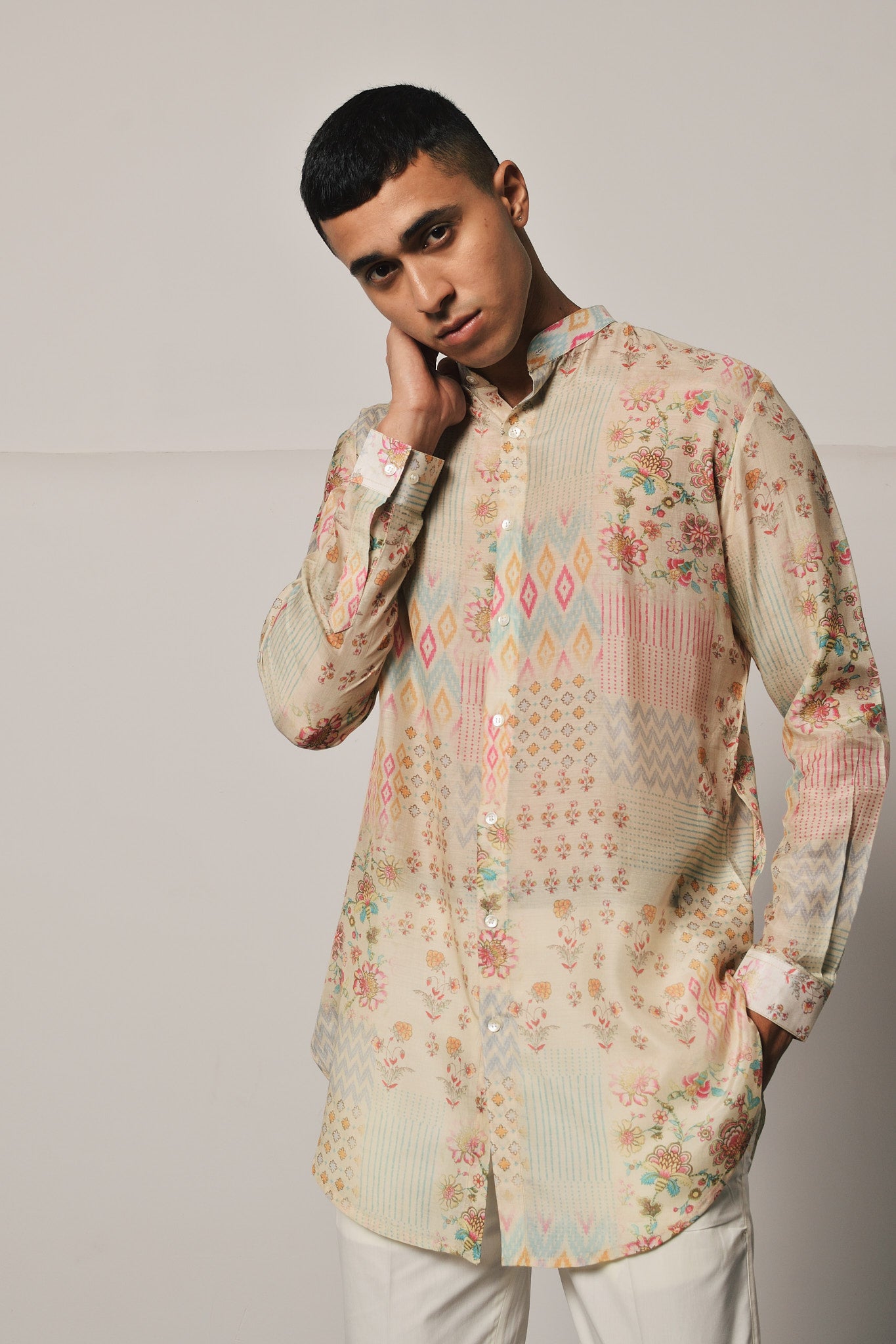 TEA FIRENZE KURTA WITH CREAM PAJAMA