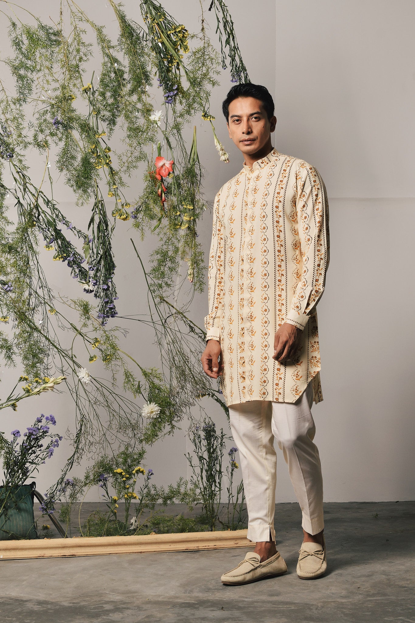 CHAMPAGNE RIVIERA KURTA WITH PAJAMA