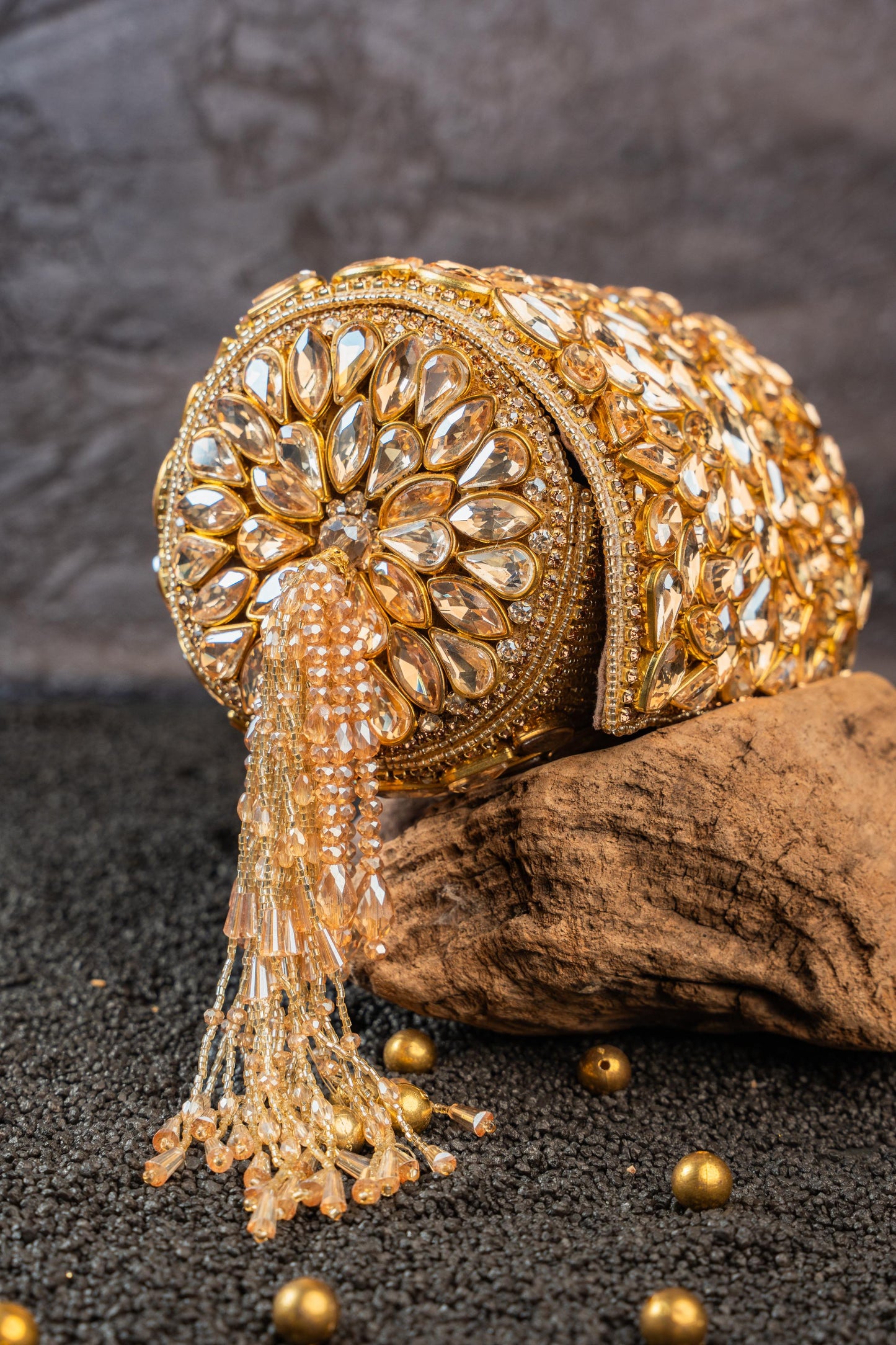 DIAMOND BOSHKEH GOLD