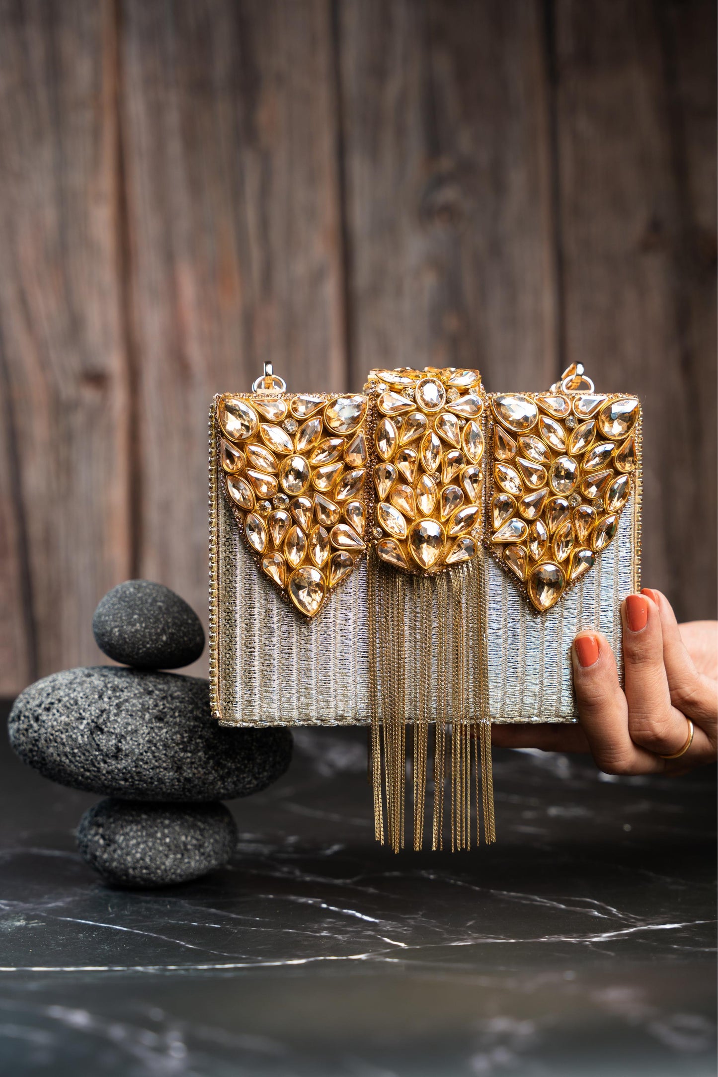 DIAMOND HINTED KASSE PLUME GOLD