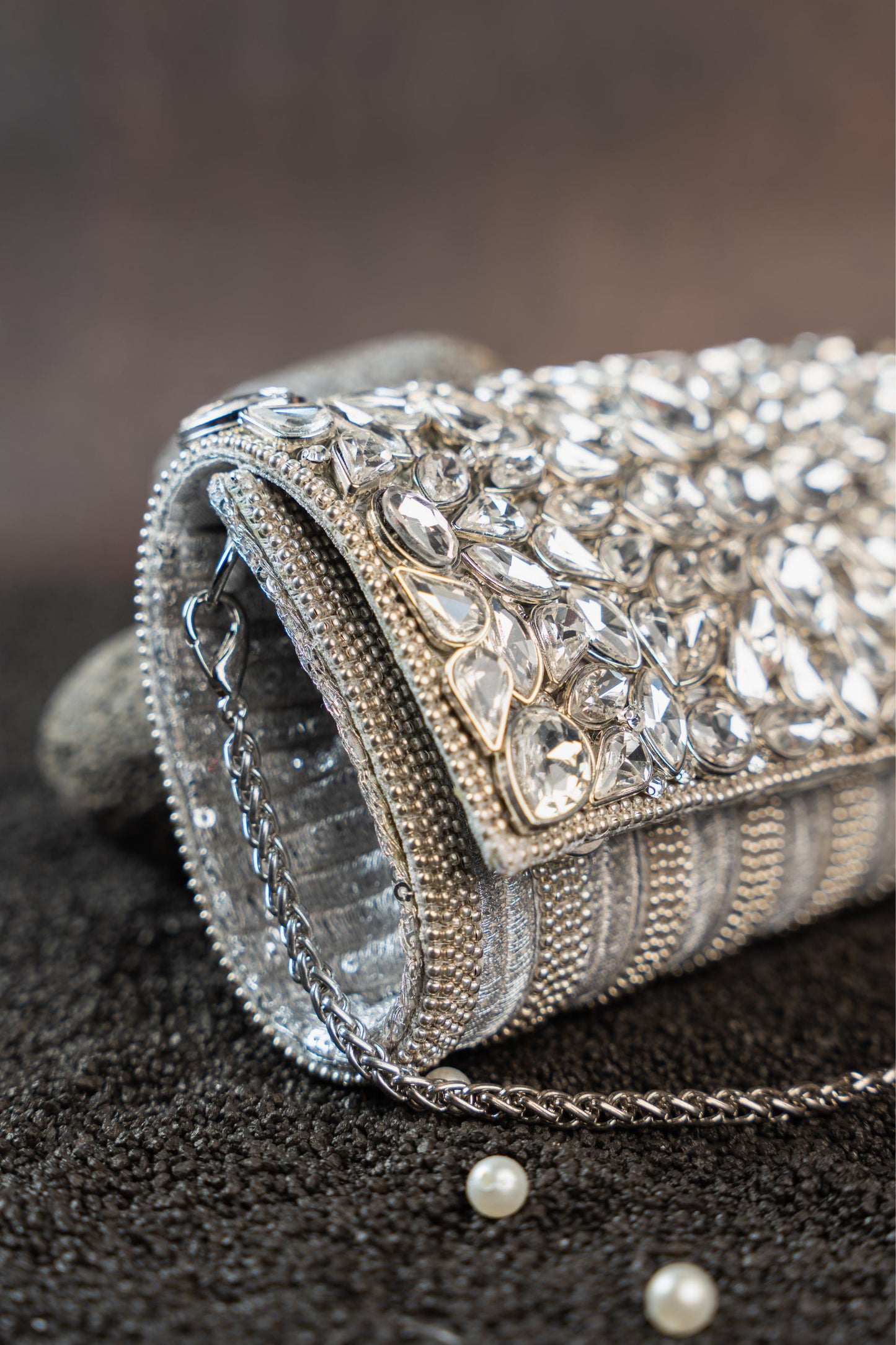 DIAMOND HINTED TRIFOLD SILVER