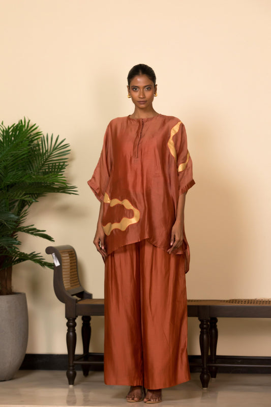 EEDA SILK SHIRT SET WITH ASYMMETRICAL PATCHWORK