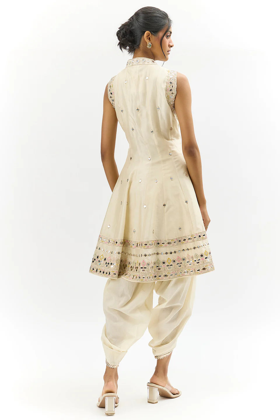 GITASHRI DHOTI SET