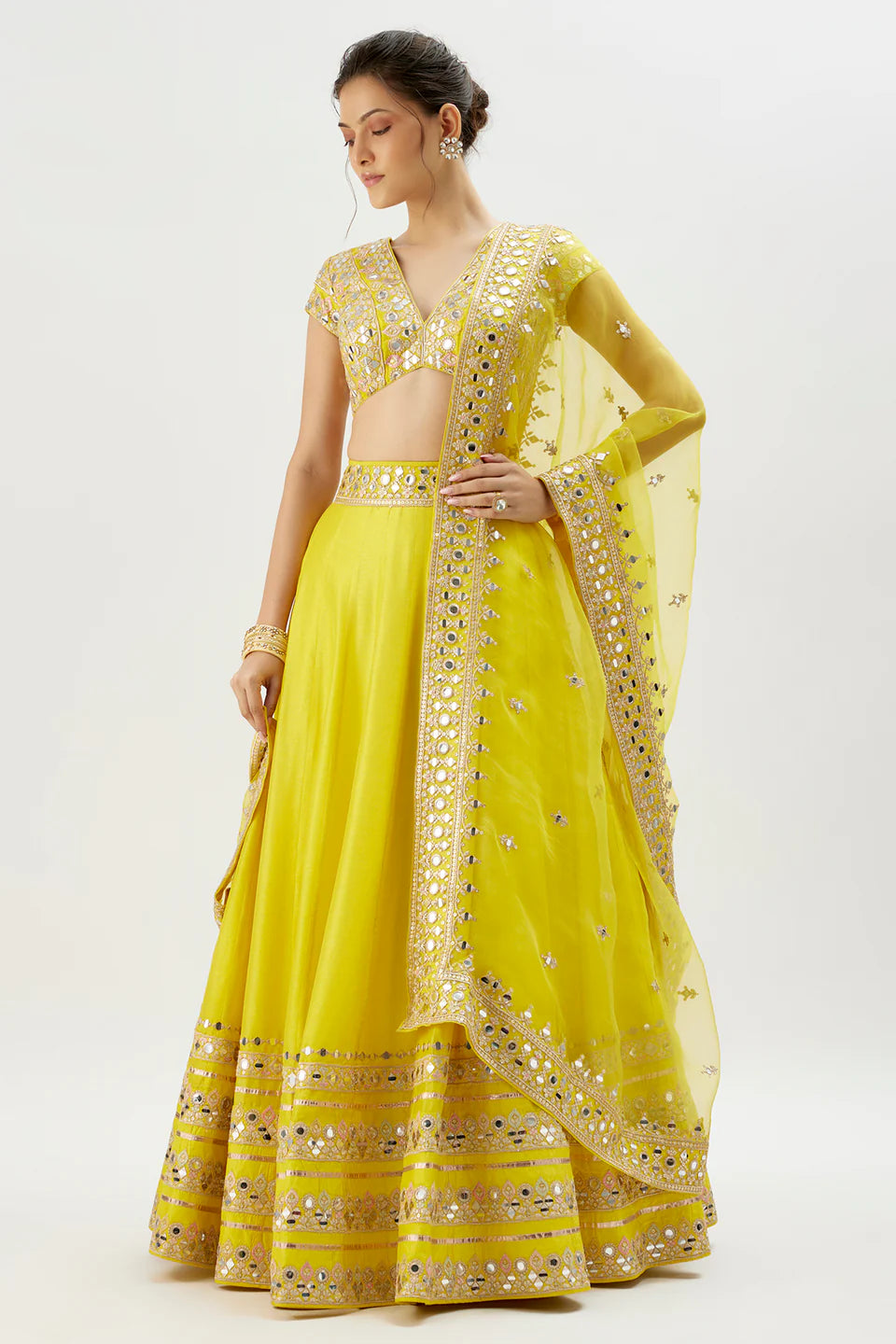 MAANYATA LEHENGA SET