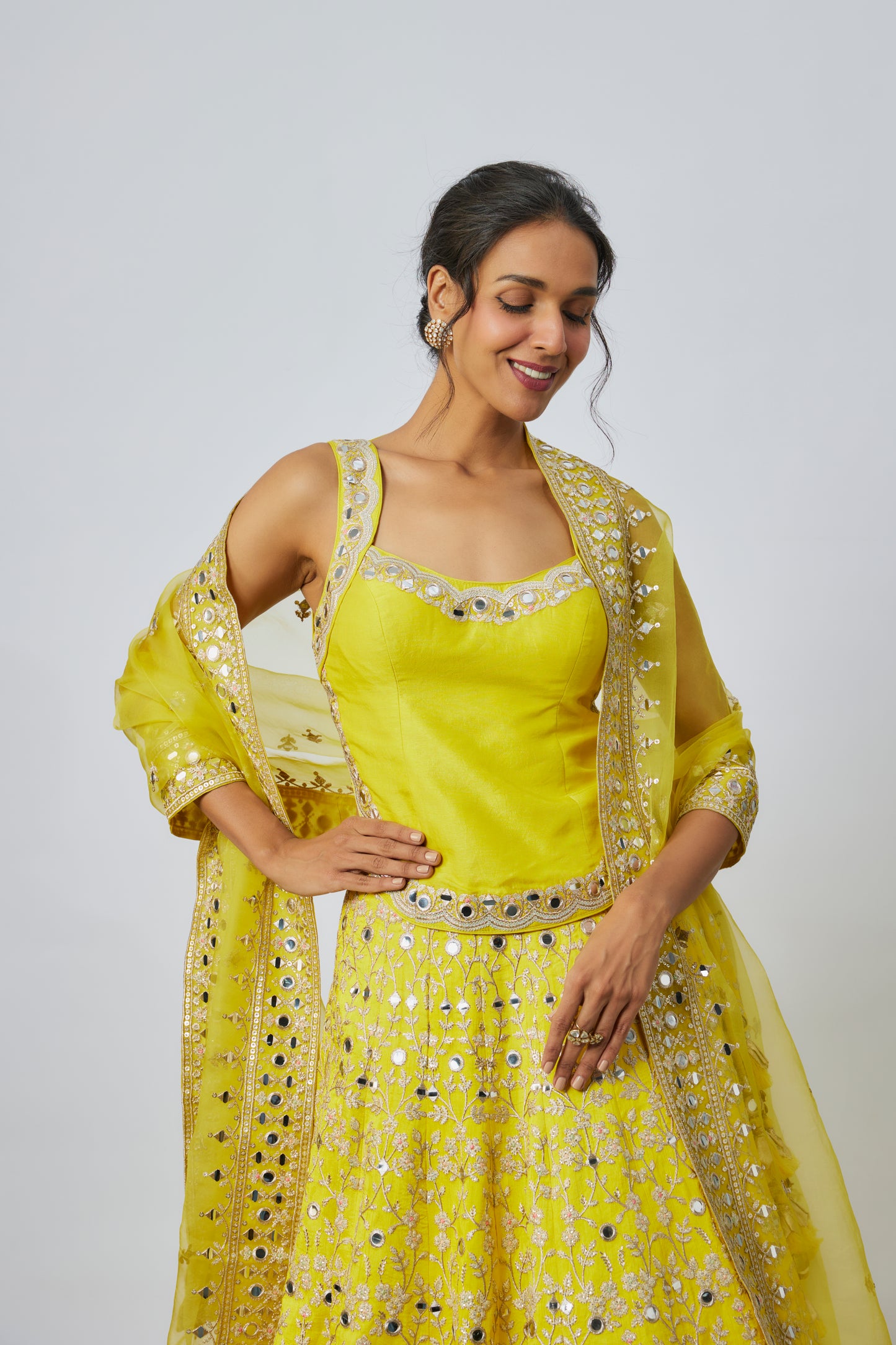 TISYA LEHENGA SET