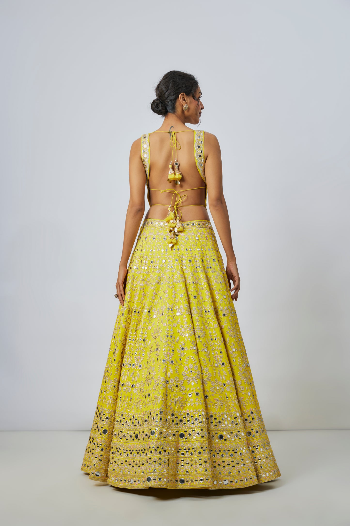TISYA LEHENGA SET