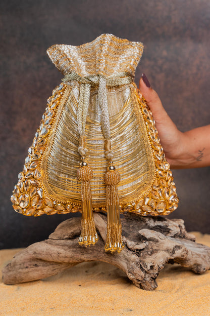 HINTED DIAMOND ROYAL GOLD