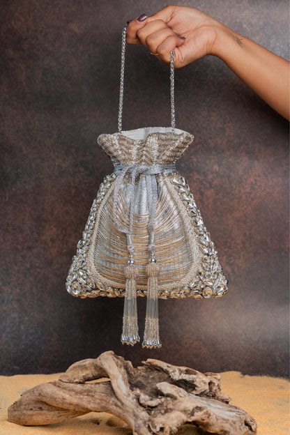 HINTED DIAMOND ROYAL SILVER