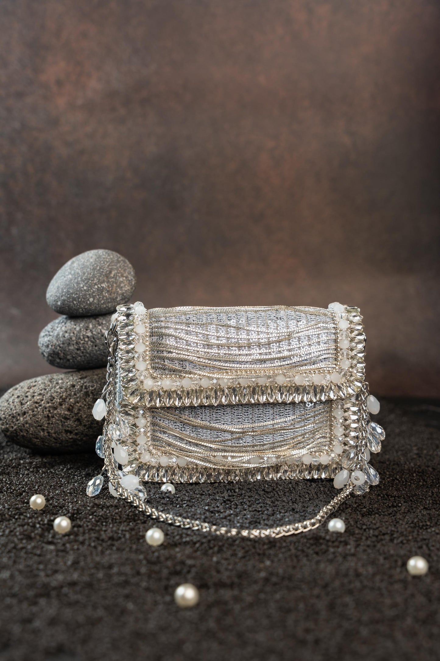 HINTED SLATE SILVER