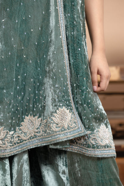 HEAVY GHARARA WITH ZARDOZI KURTA