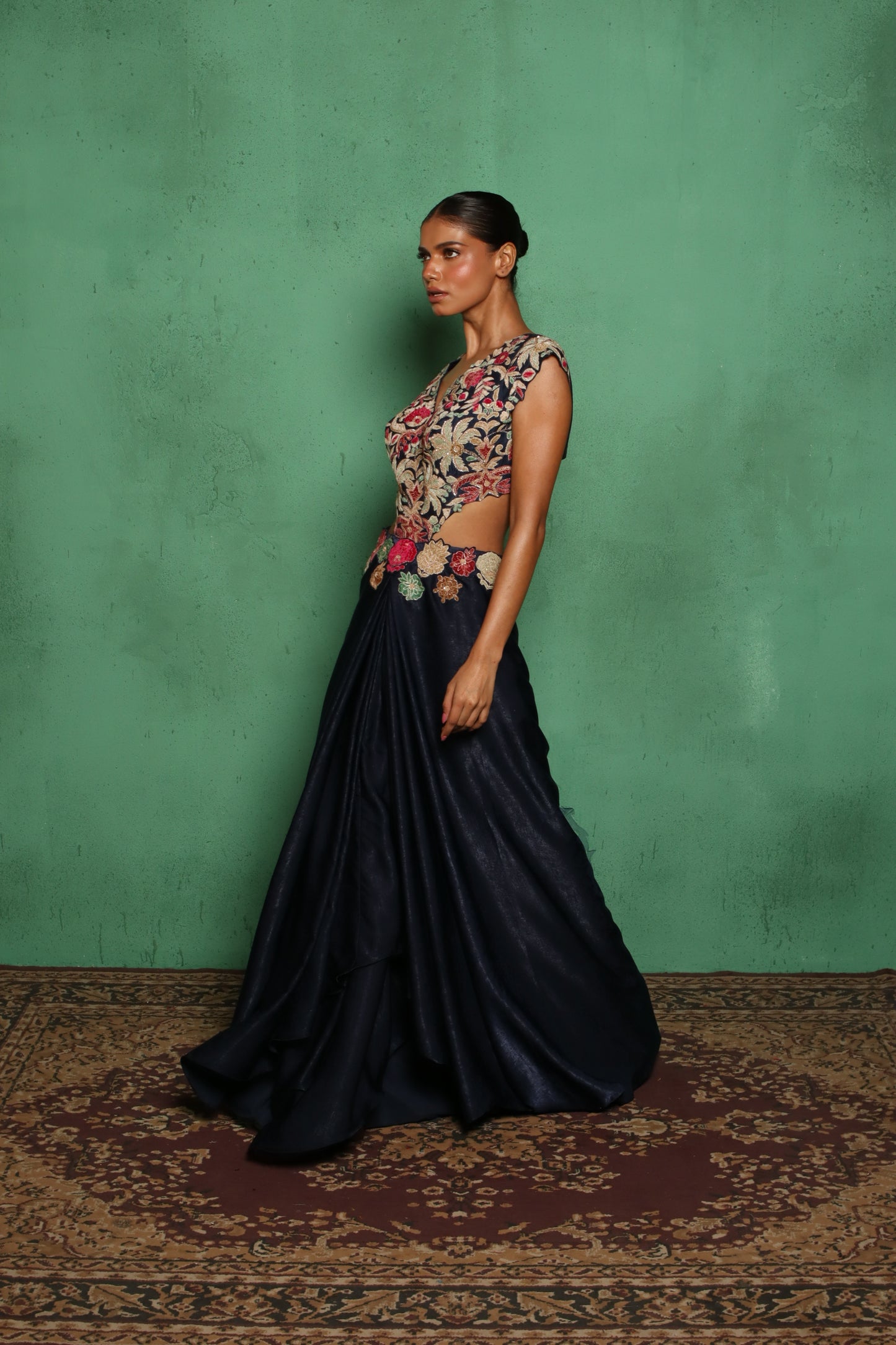 SPANISH SIDE CUT GOWN