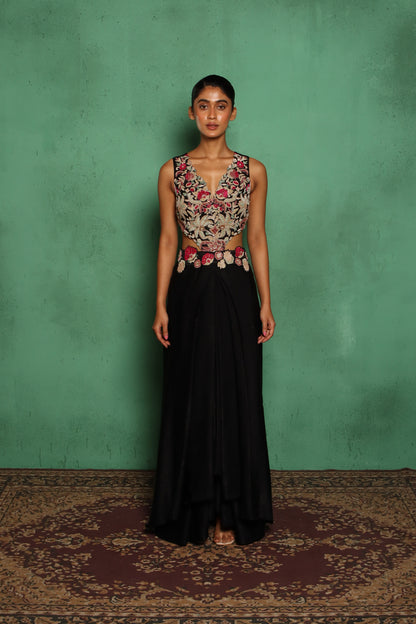 SPANISH SIDE CUT GOWN
