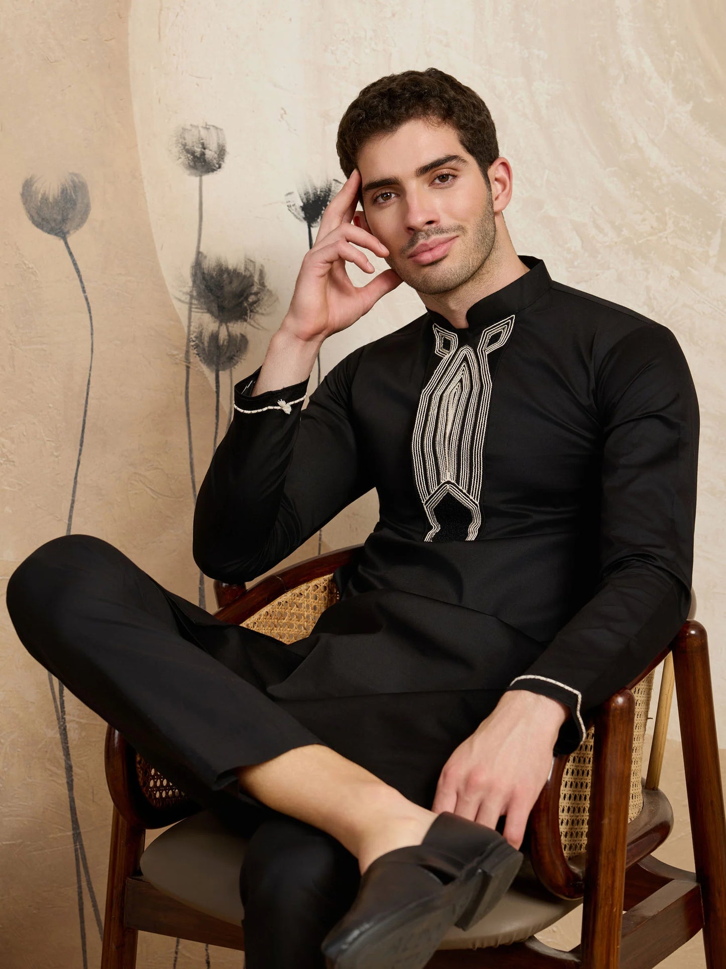 BLACK TIE CLASSIC