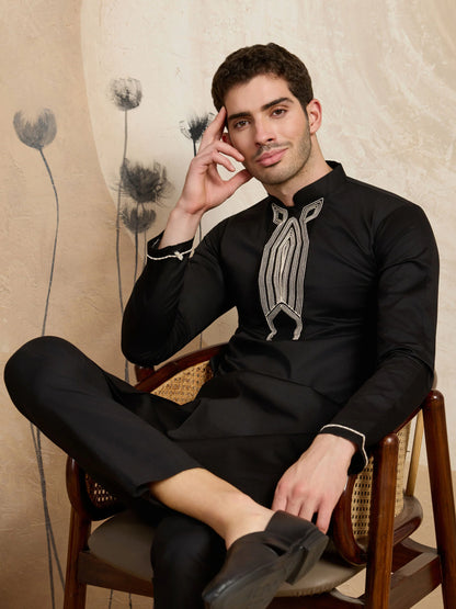 BLACK TIE CLASSIC