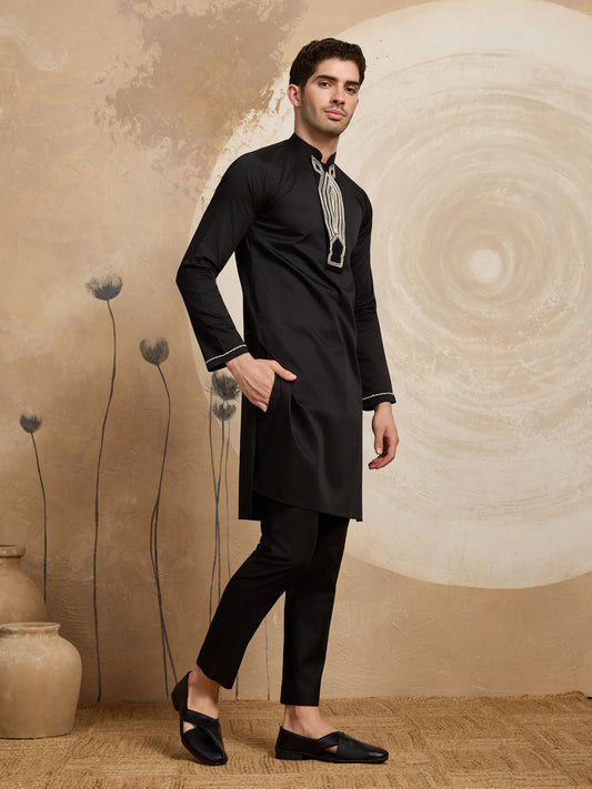BLACK TIE CLASSIC
