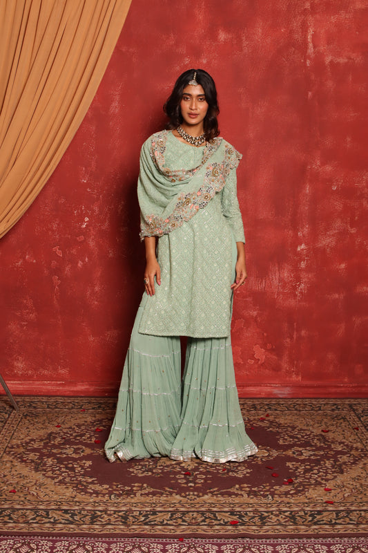 GREEN CHIKANKARI KURTA SET