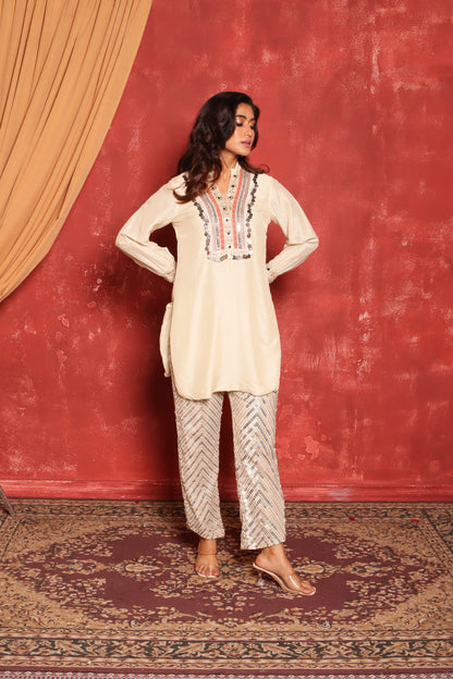 COIN KURTA & GLITTER PANT
