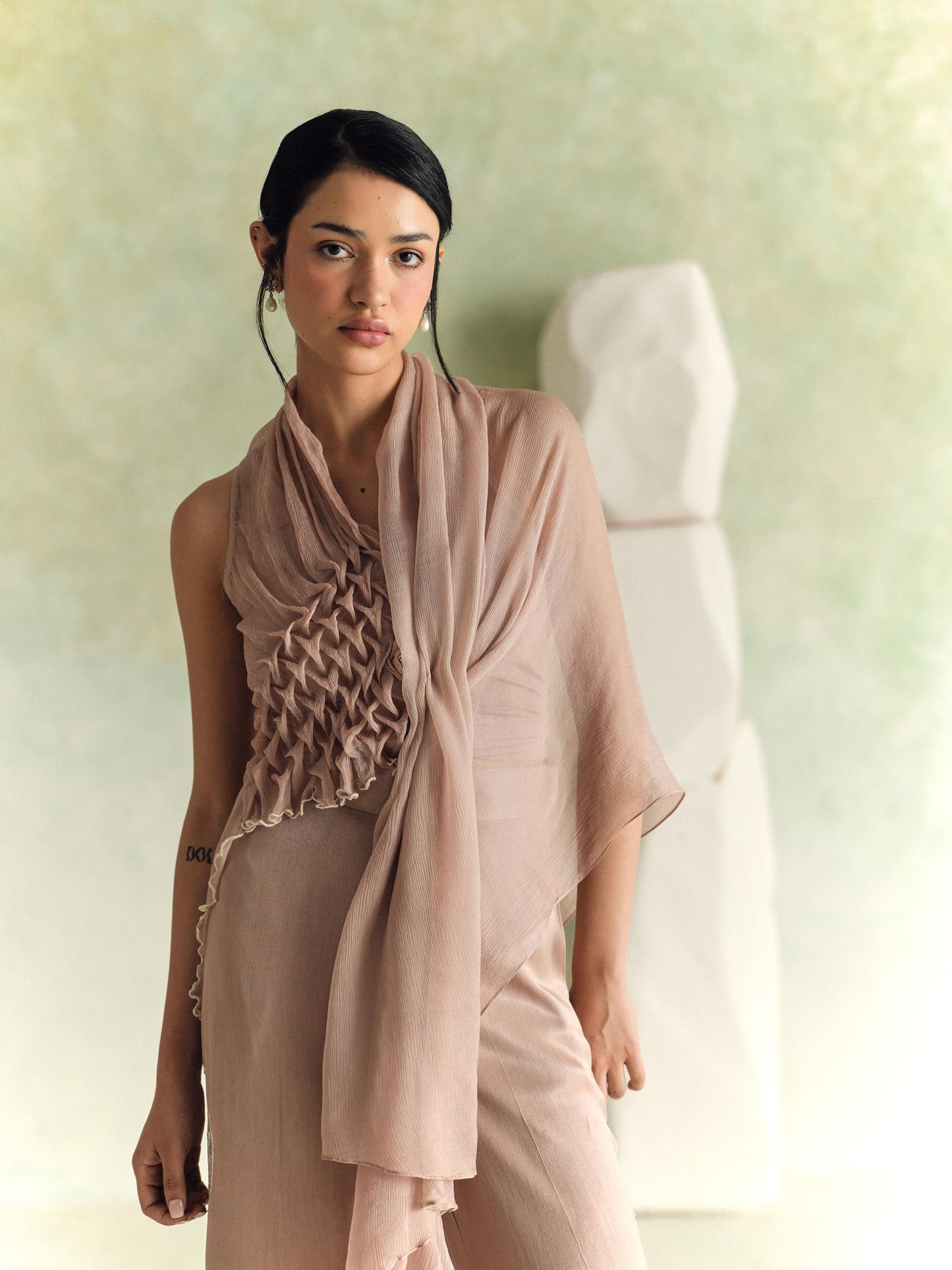 ROSE VEIL