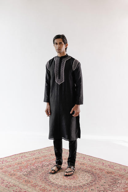 IBAADAT KURTA SET