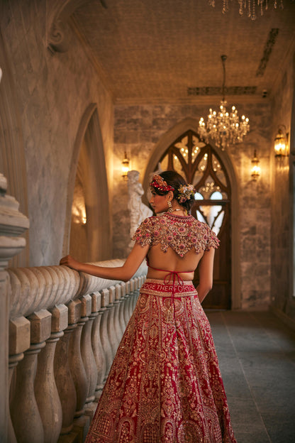 SWANS OF SIAM LEHENGA SET