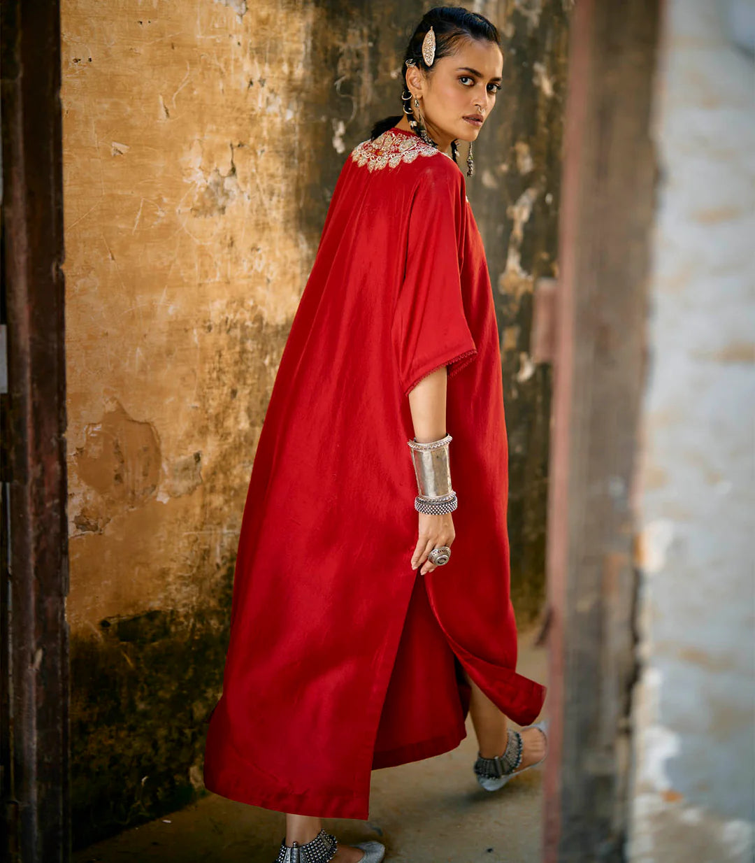 RED KAFTAN