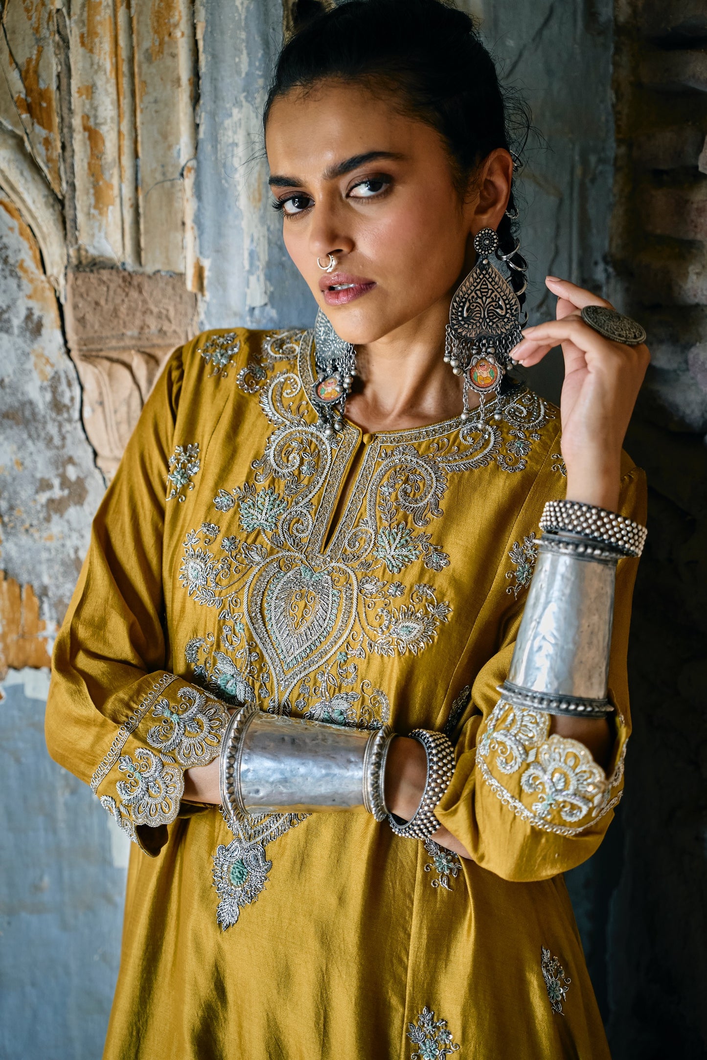EMBROIDERED TUNIC WITH DUPATTA AND DHOTI