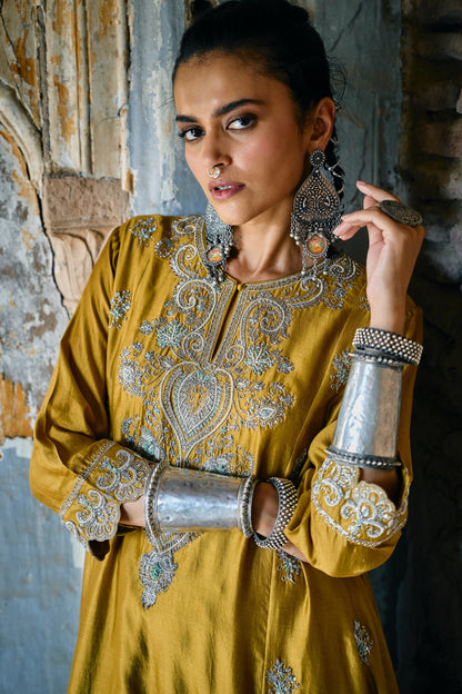 EMBROIDERED TUNIC WITH DUPATTA AND DHOTI