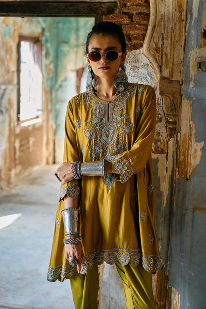 EMBROIDERED TUNIC WITH DUPATTA AND DHOTI