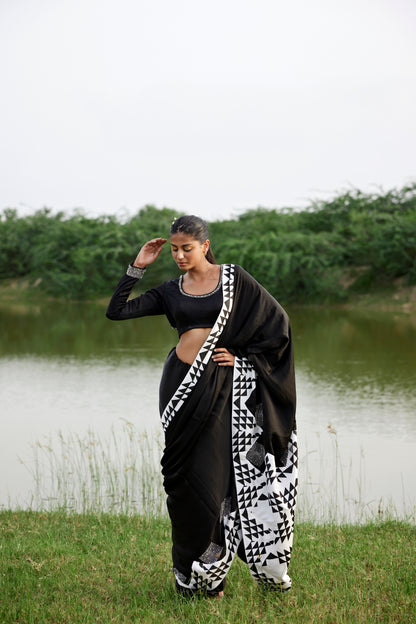 BLACK SAREE