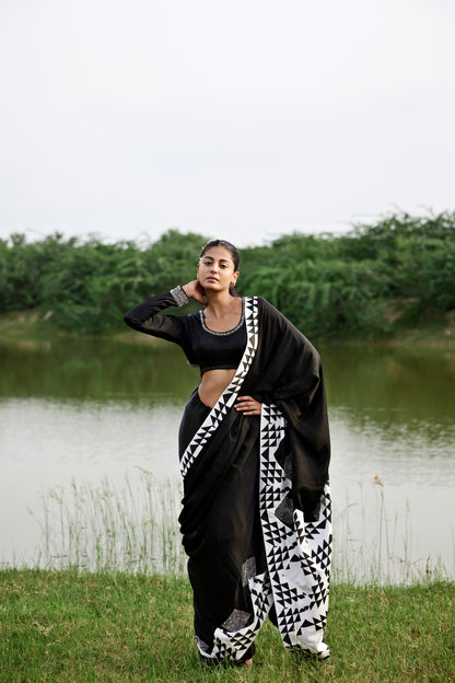 BLACK SAREE