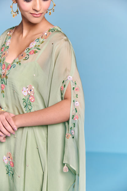 LEISA KAFTAN