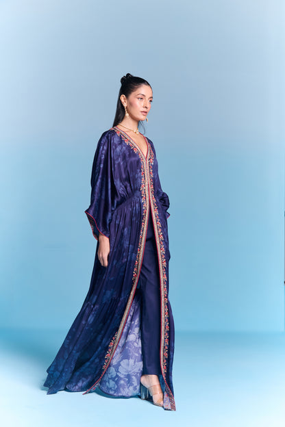 LARA KAFTAN