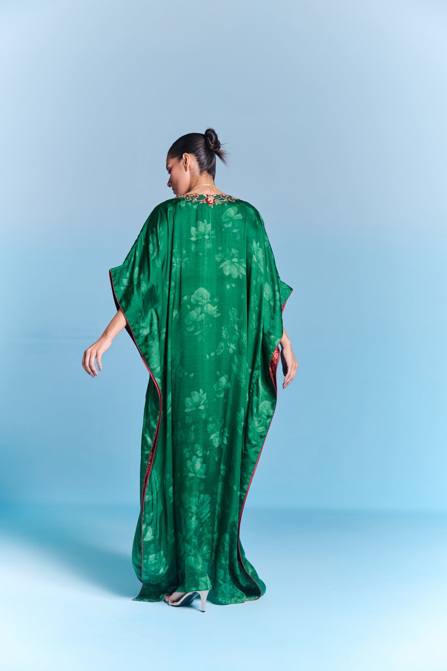 SABA KAFTAN