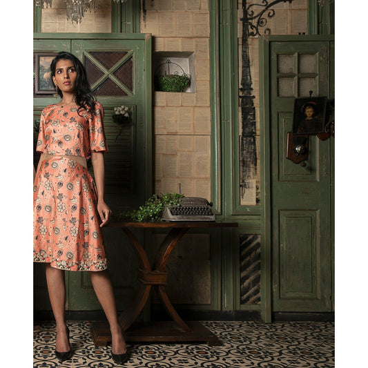 WAIST INCUT FLORAL DRESS