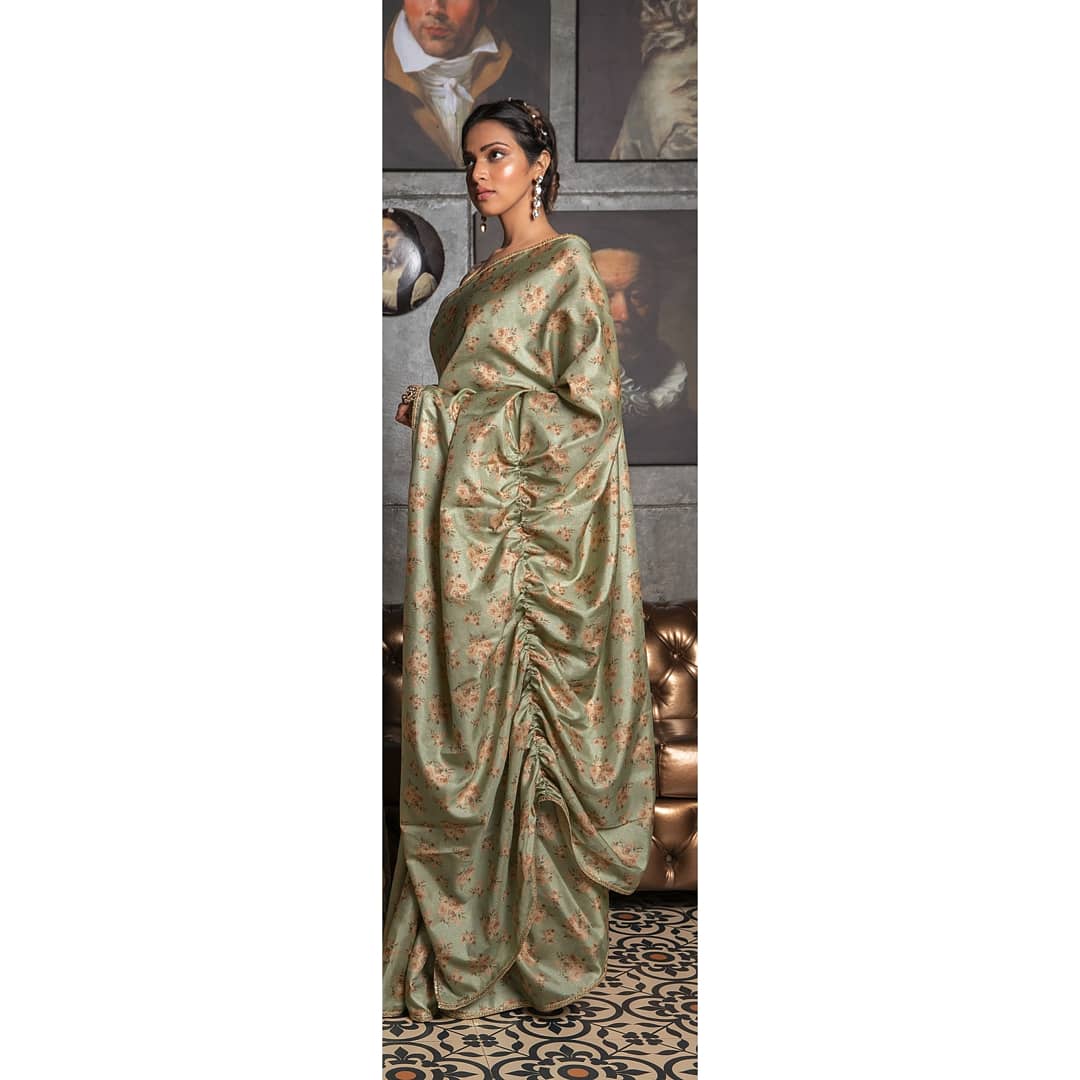 GATHERED PALLU SAREE SET