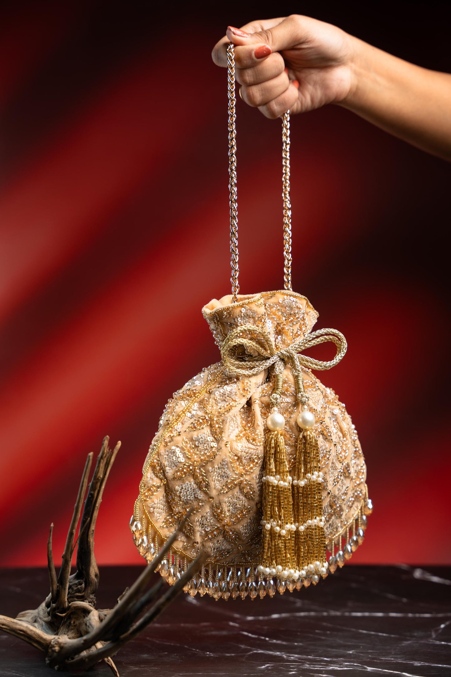 LEAFY LATTICE CHAMPAGNE