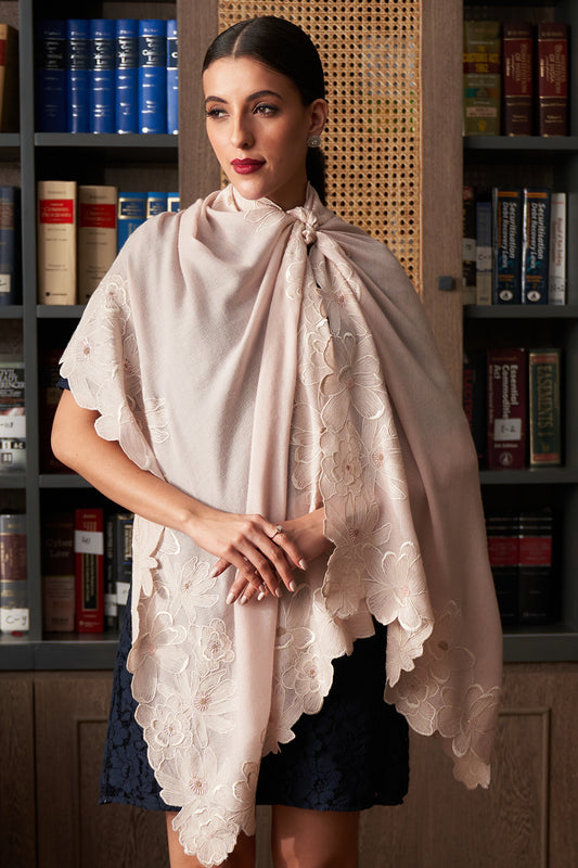 MAGNIFICENT MAGNOLIA EMBROIDERED STOLE