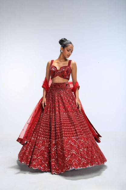 RED REVERIE SEABLOOM LEHANGA