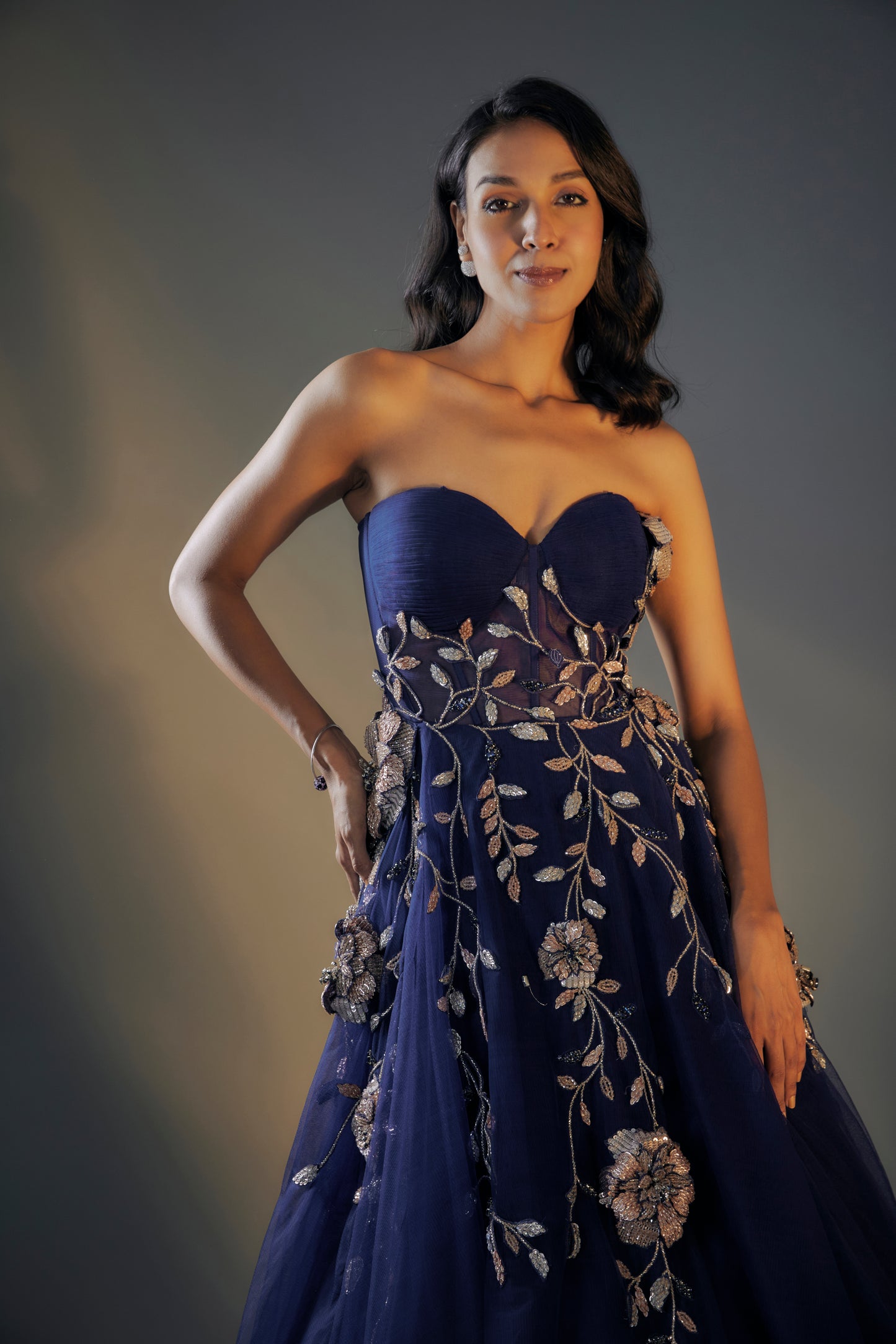 NAVY BLUE EMBROIDERED GOWN