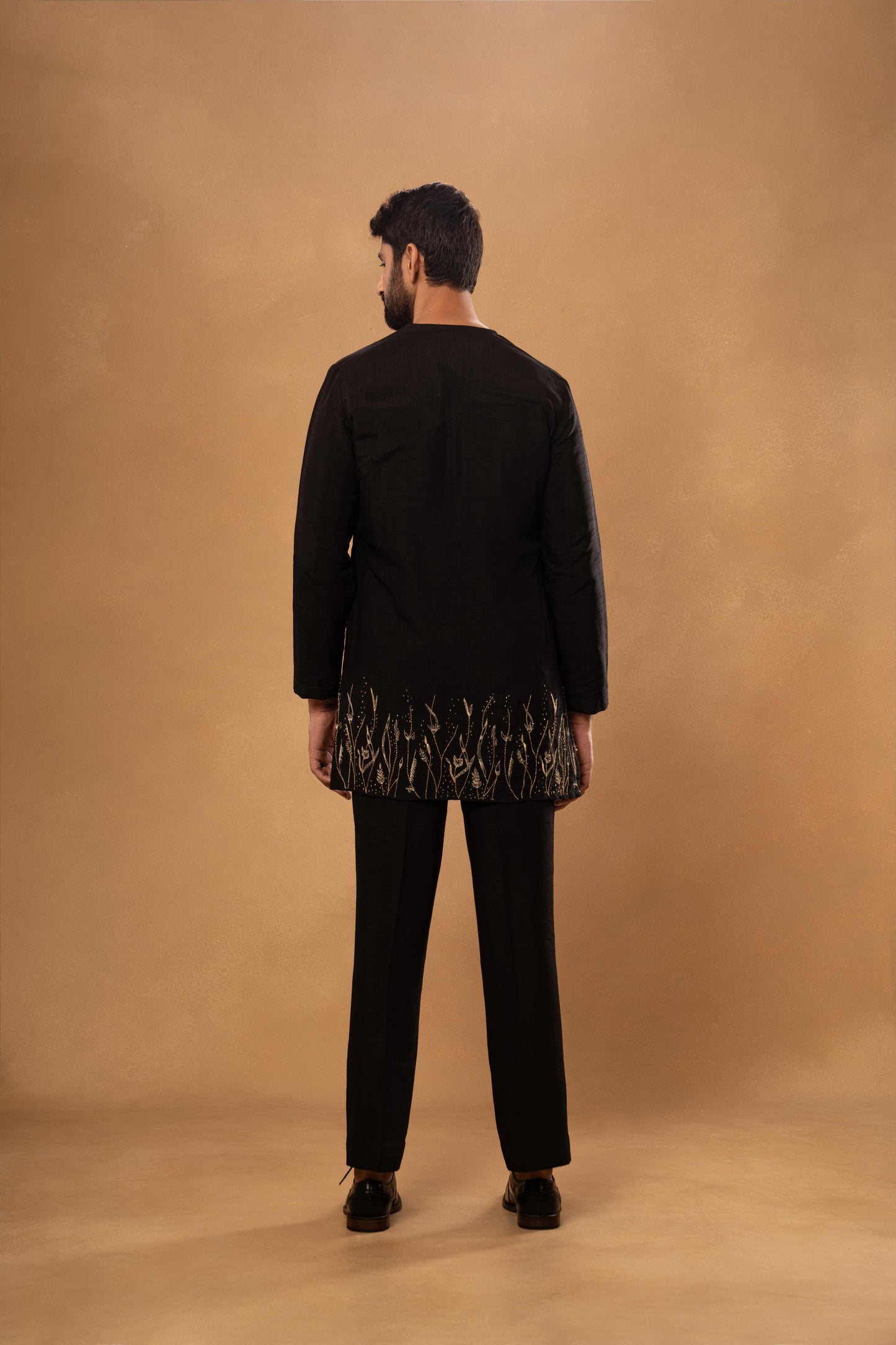 BLACK EMBROIDERED KURTA PANT SET (SET OF 2)