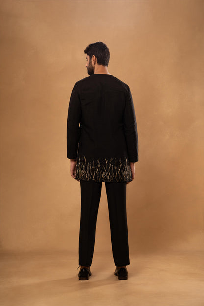BLACK EMBROIDERED KURTA PANT SET (SET OF 2)