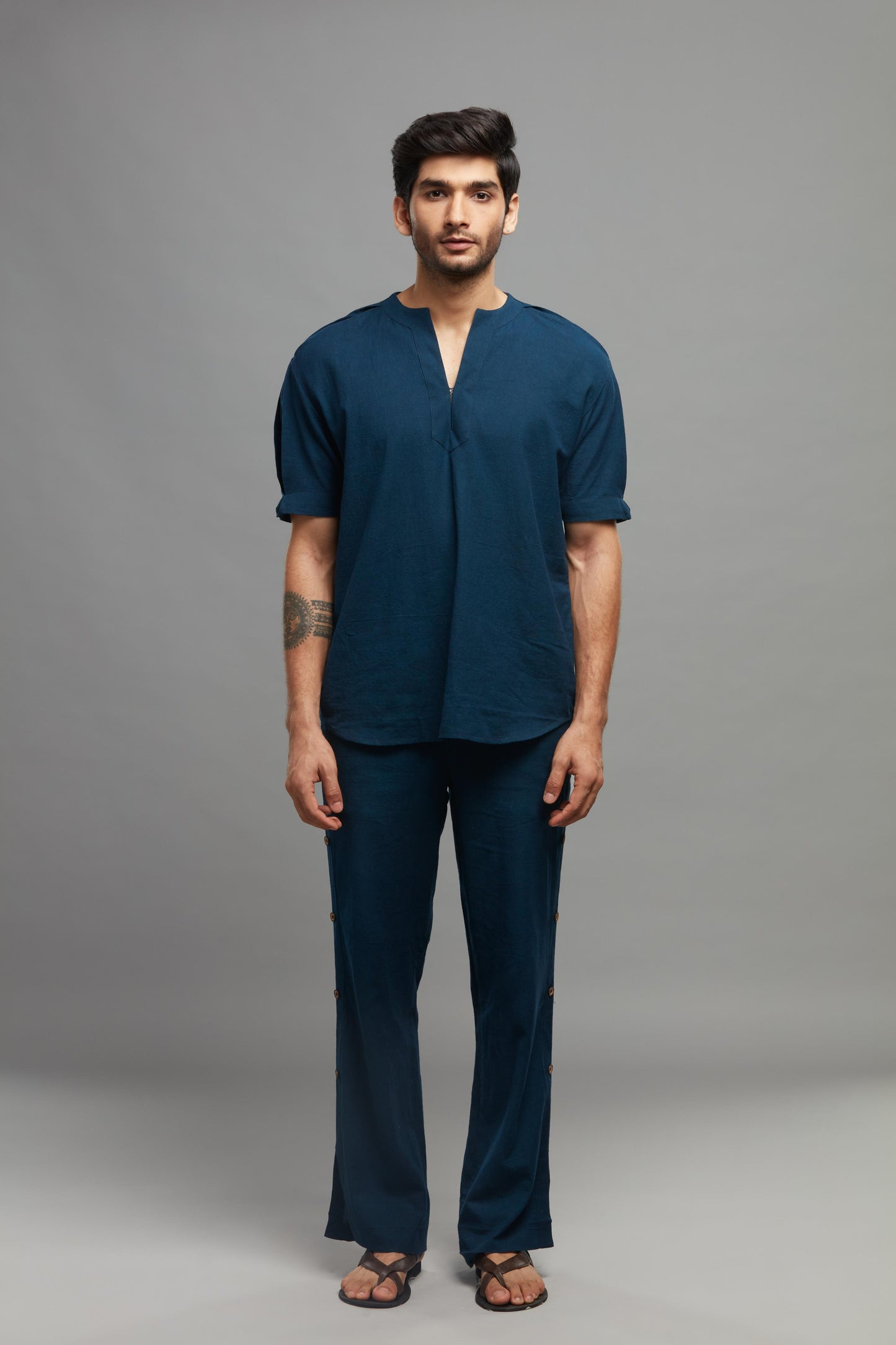 BLUE LINEN KURTA PANT SET (SET OF 2)