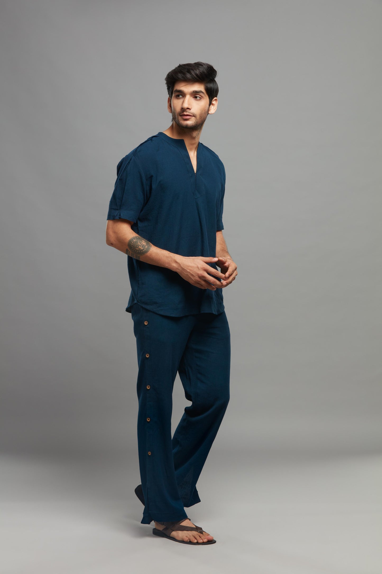 BLUE LINEN KURTA PANT SET (SET OF 2)