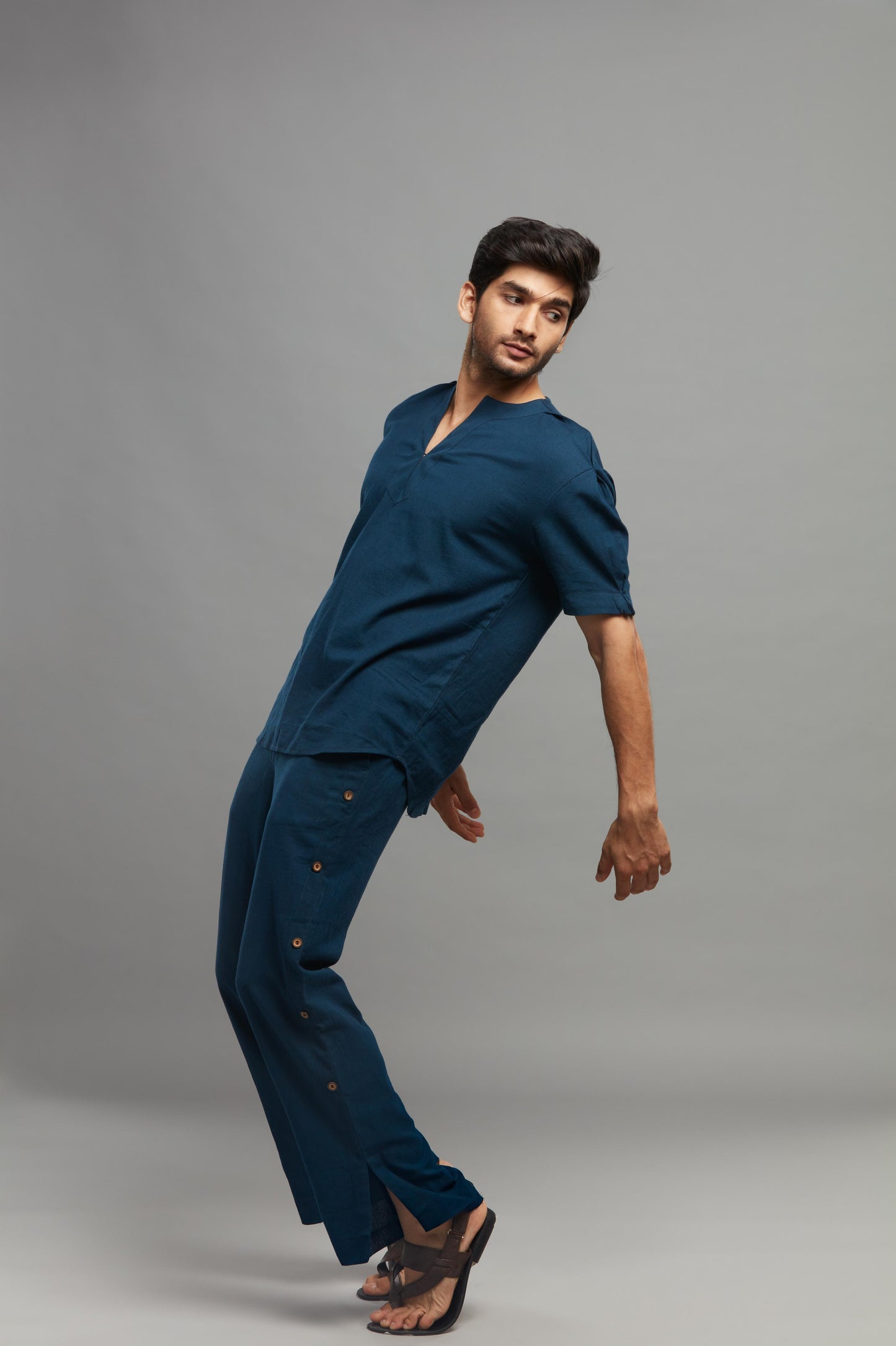 BLUE LINEN KURTA PANT SET (SET OF 2)